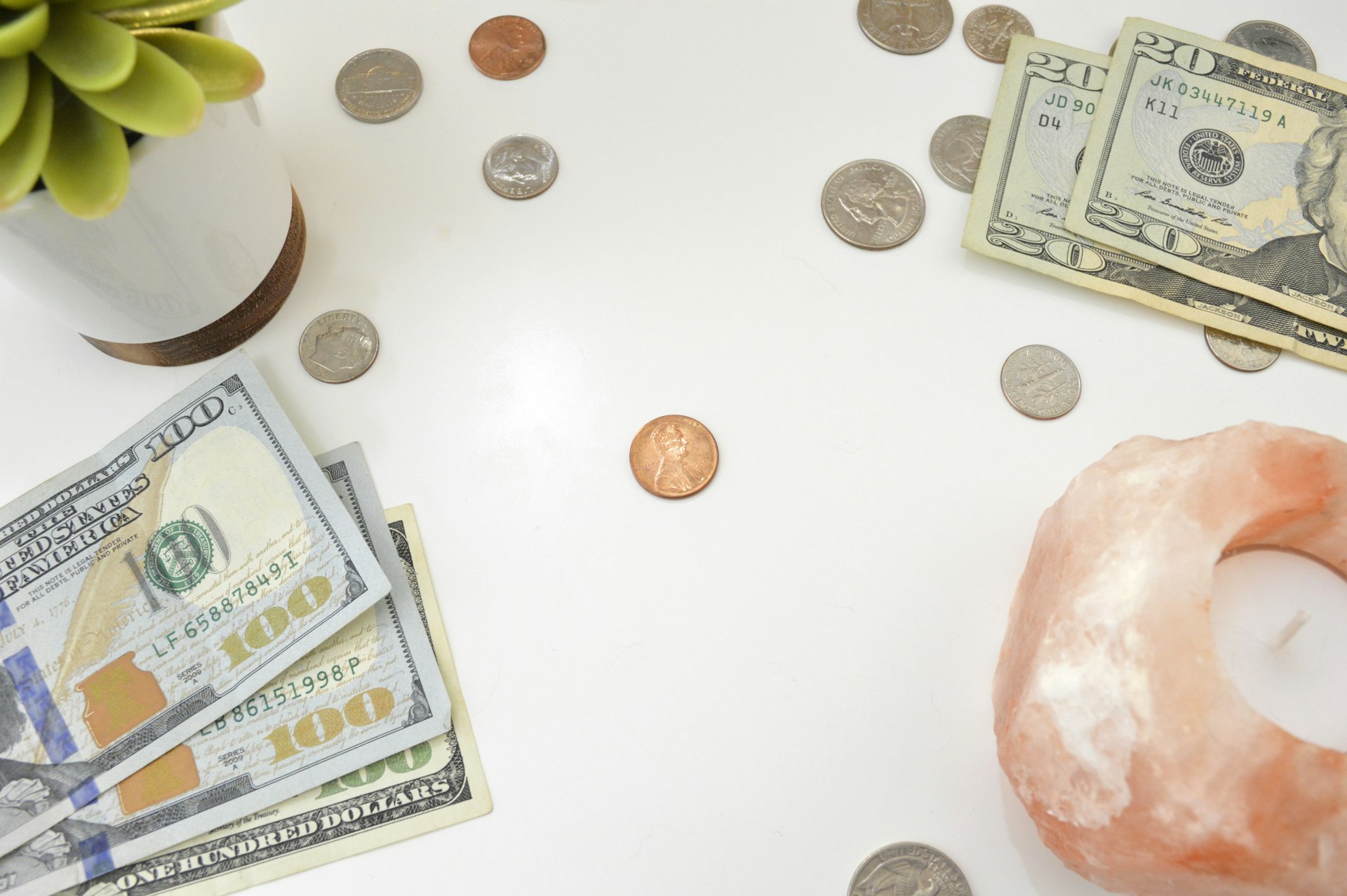 Practical Strategies for a Budget-Conscious Lifestyle in 2025